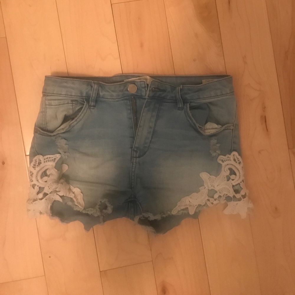 Cute lace shorts!!!